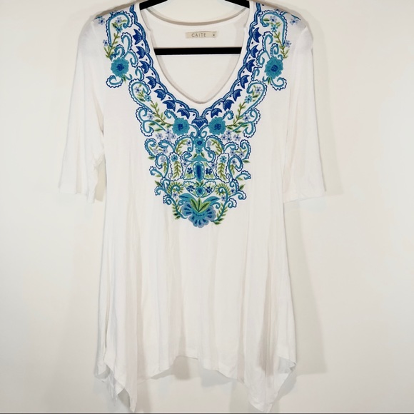 CAITE Tops - CAITE Embroidered Floral Top Small